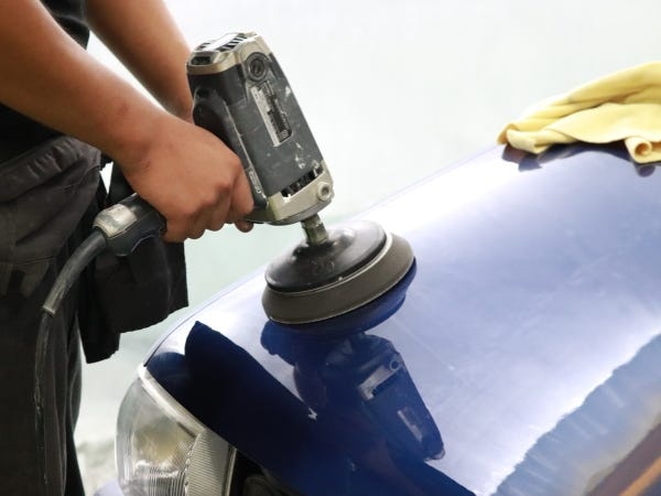 お客様のご要望に合わせて板金塗装等をお任せ！資格は不要。必要な知識は働きながら身に着けられます！