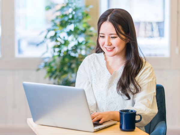 動画クリエイター（業種未経験歓迎・社会人未経験歓迎）