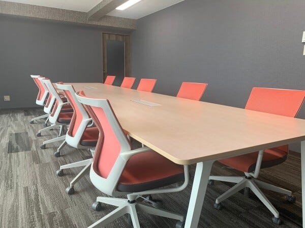 未経験の方もご安心ください。先輩スタッフが丁寧にサポートします！