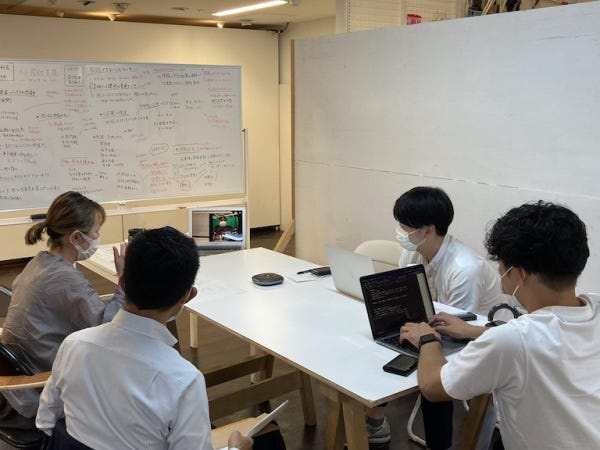 具体的に課題解決方法について検討する「ラボ」も複数テーマで開催しています。