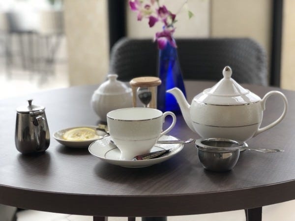 ホールスタッフ・レストランホールスタッフ（賞与あり・土日祝勤務出来る方優遇）