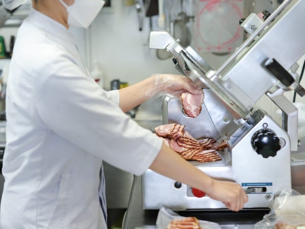 子育てママも活躍中！学生や２０代も楽しく働いています。