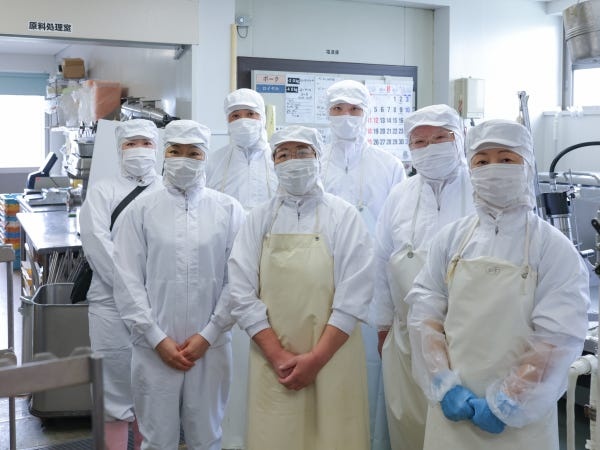 製造スタッフの皆さんもアットホームな環境でチーム一丸となって製造しています！