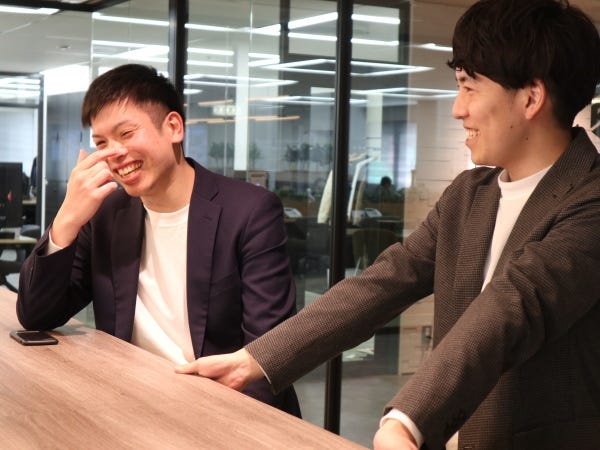 エンジニア・営業・採用担当など、みなさん距離が近いのが大阪拠点の魅力です。