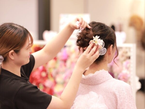 ヘアセットスタッフ（ヘアセットのスキル習得中の方も歓迎）