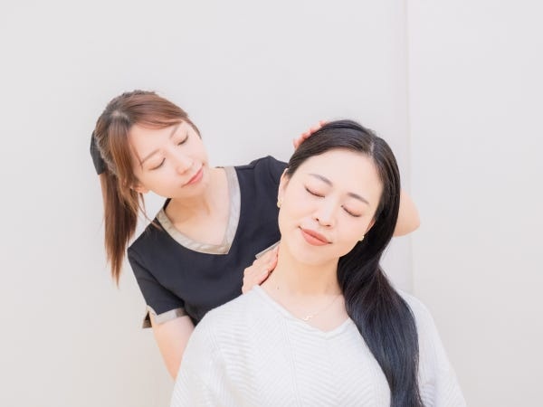 デビュー後も、疑問点はいつでも本部に相談できるサポート体制が整っているので、全員が安心して活躍できる環境をお約束します。