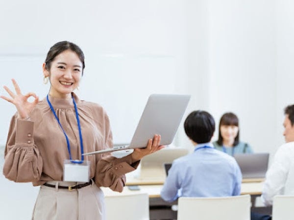 年間休日は120日★社用車で直行、直帰も◎