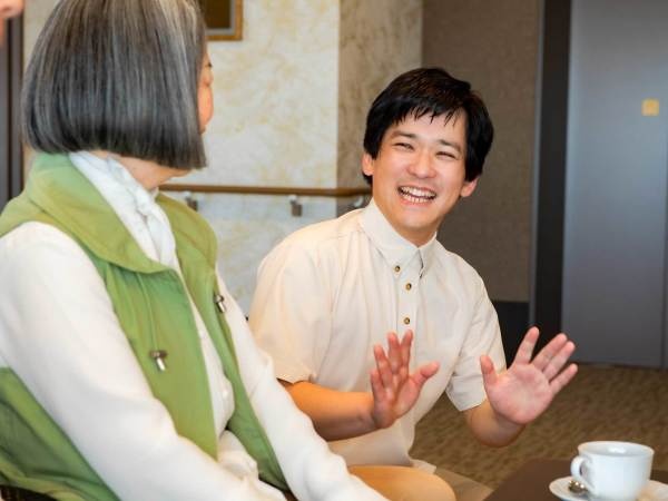 未経験者歓迎！入居者様の生活を支える介護スタッフ（資格取得支援あり）