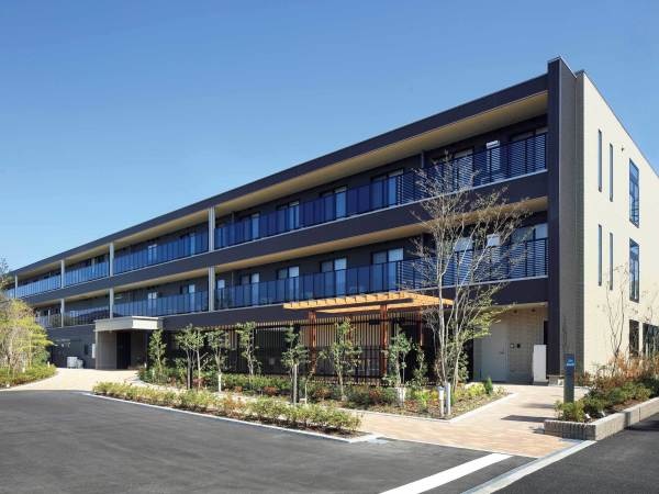 未経験者歓迎！入居者様の生活を支える介護スタッフ（資格取得支援あり）