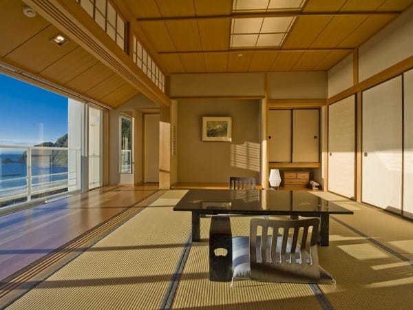 ホテル支配人・温泉ホテルの支配人候補（最短半年での昇格も可能・特別な資格などは不問）