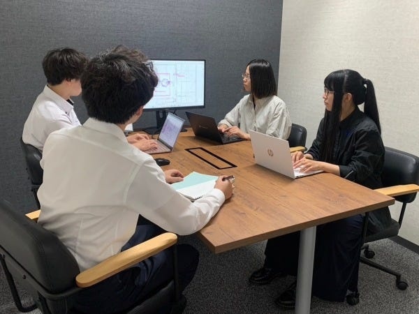 20代～30代のメンバーを中心に、業務に取り組んでいます。