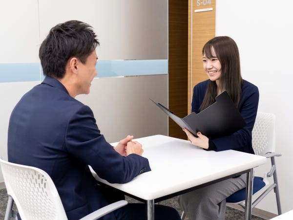 営業や接客業など人の接した仕事の経験が活きるお仕事です！