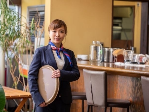 ホテルレストランスタッフ（高時給1200円〜/週2日〜OK/未経験歓迎）