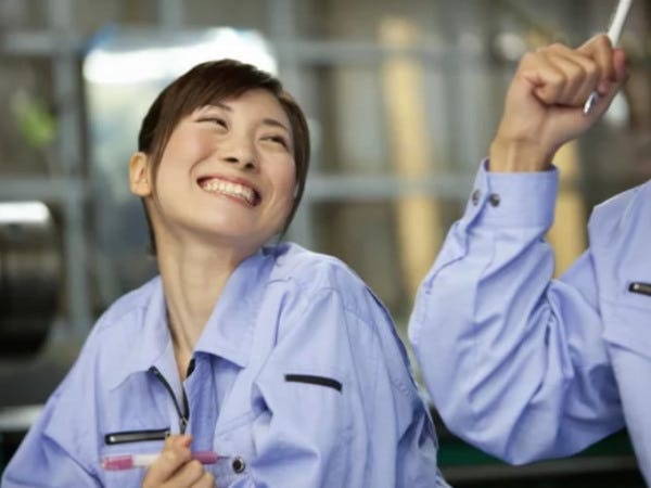 フロンティアクスは全国からの応募OK!!!。お早い入寮・就業ができる準備しております。勤務地は三重県いなべ市となります。