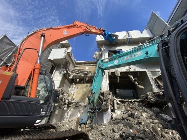 住宅解体作業員募集！未経験者歓迎、廃材運搬など