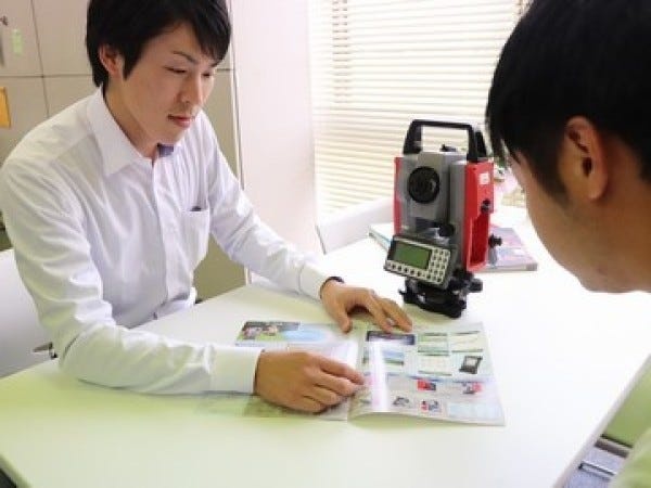 IT機器サービスエンジニア（未経験可）複合機・PC設定、ドローン説明