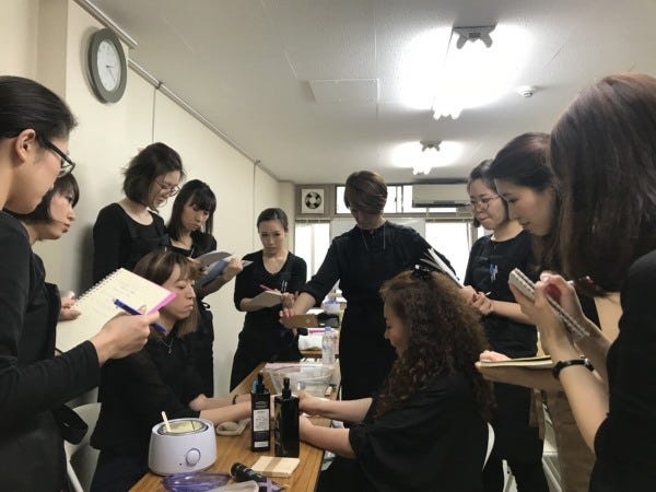 ネイルサロンのスタッフ（ネイリスト経験者歓迎）