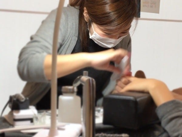 ネイルサロンのスタッフ（ネイリスト経験者歓迎）