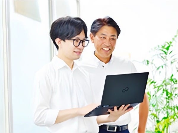 あなたのことを会社全体でサポートしていきます。わからないことは周りの先輩社員に何でも質問してくださいね。