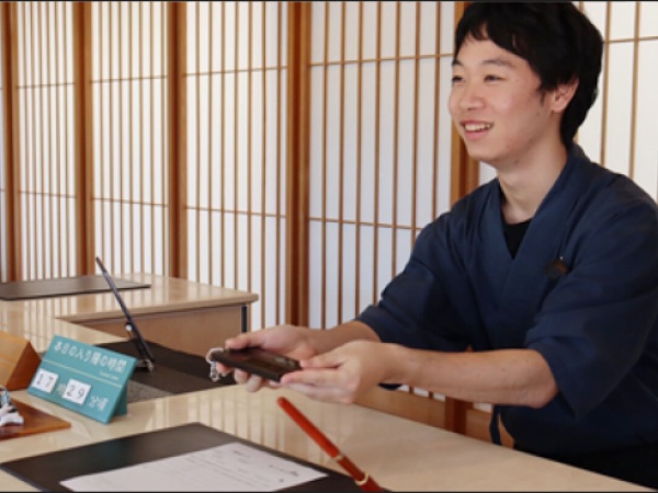 接客スタッフ（未経験OK）