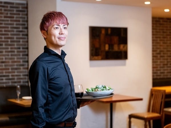 本格的なナポリピッツァの製法や知識を身に付ける機会が豊富にあります。