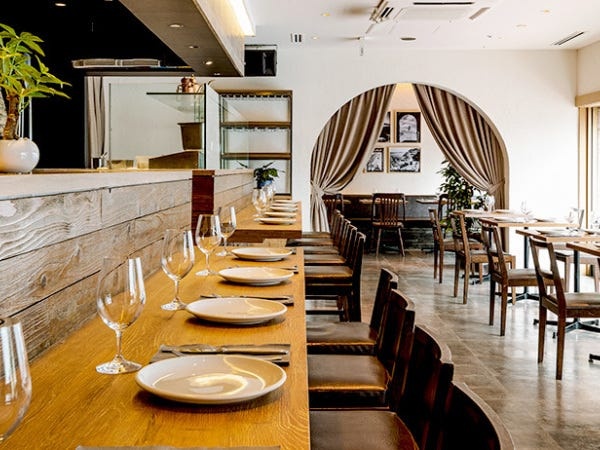 オシャレなお店で働けるのもポイントです◎