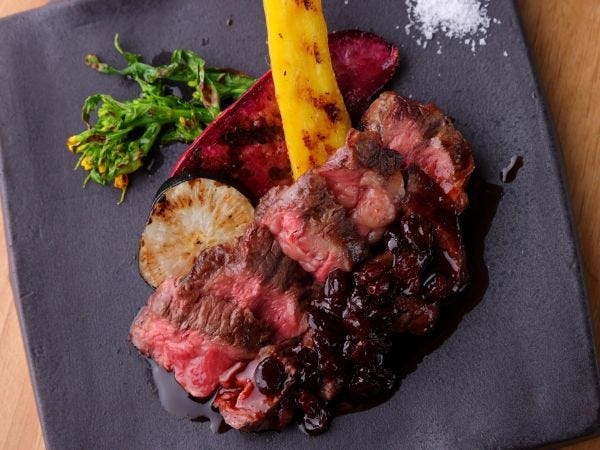 自慢のお肉料理！