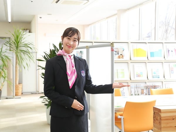 不動産会社の受付として、業界の経験も積めますよ！