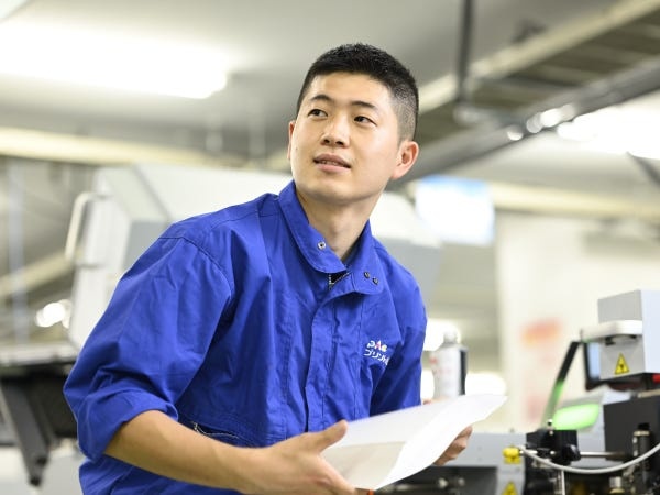 印刷サポート・断裁スタッフ募集｜未経験歓迎｜正社員登用あり