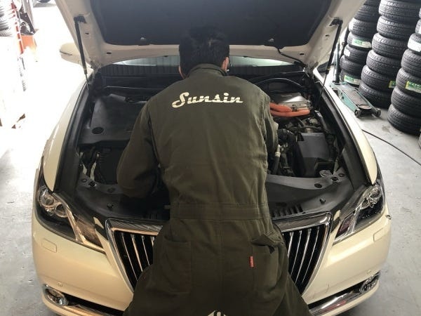 ピット整備作業補助・自動車整備作業補助（普通自動車免許・MTあれば尚可）