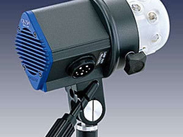 ストロボ照明機器の電気回路設計職