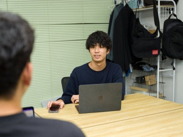 現役インターン生の今井です。学生ながら広告運用の責任者を務めています。