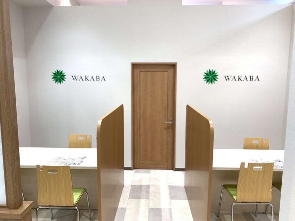 お品物に詰まった想いにまで寄り添う接客を大切にしています。お客様の言葉に丁寧に耳を傾け、安心して決心いただけるようにすることがポイントです。