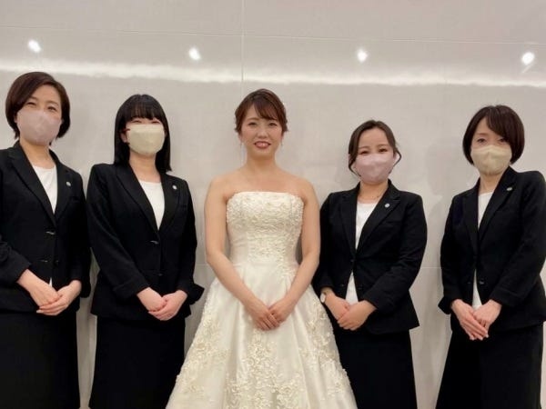 数をこなせるということは、なによりの技術向上のきっかけとなります。皆さんのデビューを一生懸命サポートします。