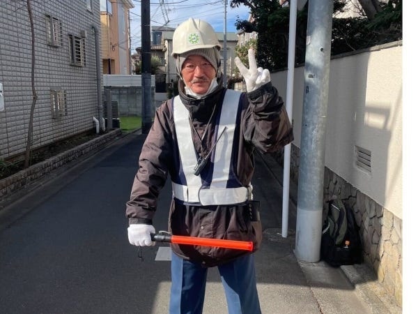 日給1万円以上可能！交通誘導警備スタッフ募集｜未経験者歓迎