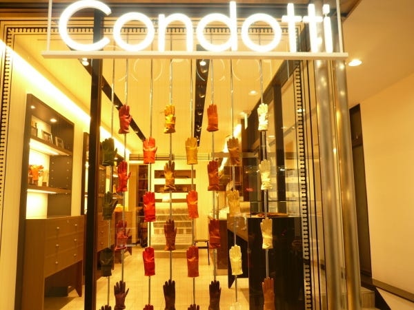 イタリア製アパレル販売スタッフ（企画・EC運営）/未経験歓迎