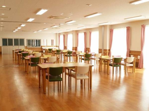 高齢者向け住宅の調理補助スタッフ募集！未経験歓迎