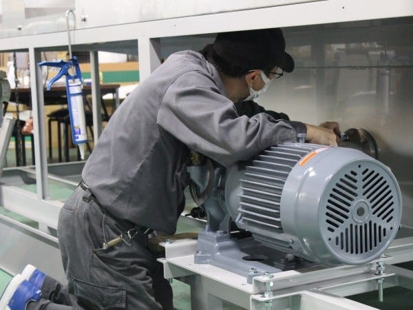 パレット洗浄装置のサービスエンジニア（メンテナンス技術者）