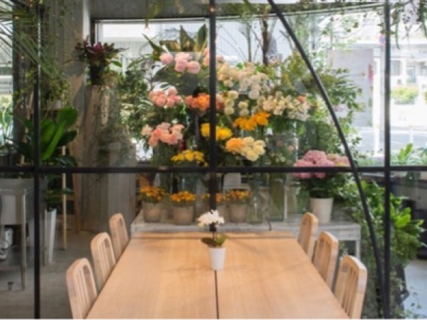 カフェ運営スタッフ・正社員（こんな方歓迎・✨経験者歓迎）