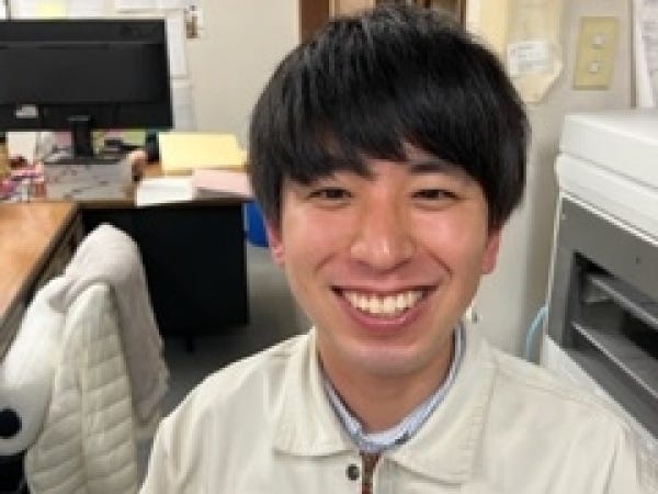 入社1年の社員です。1年ですっかり仕事に慣れました。