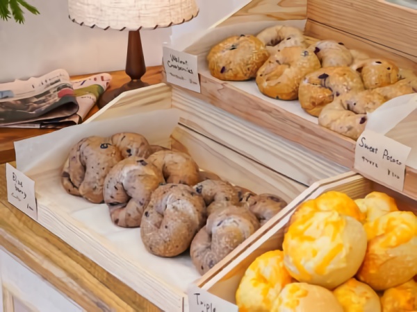 ベーグル屋さんスタッフ（未経験者大歓迎・その気持ちがあればOK）