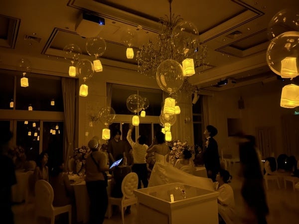 人気のバルーンランタン演出です。ランタンの作成をしていきます！