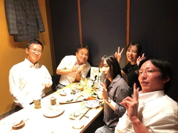 忘年会や新年会なども定期的に開催しています♪