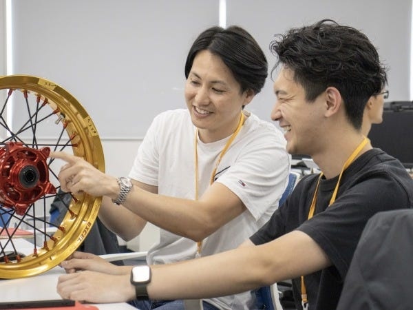 仕入販売分析企画立案・マーチャンダイザー・バイヤー経験者（学歴不問・自動二輪免許）