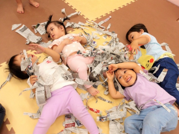 【保育園の様子】みんなで仲良く遊んでいます♪