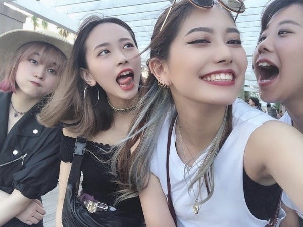 平均年齢23歳！若いスタッフが活躍中です♪未経験の方でも丁寧な研修があり、その人に合わせて担当がフォローしていくので安心です！