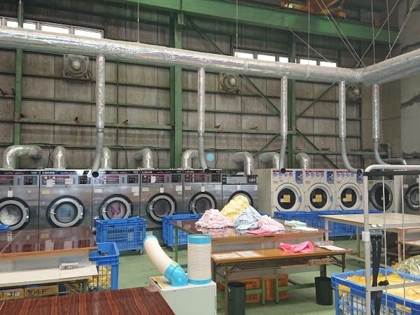 クリーニング師（要クリーニング師免許）