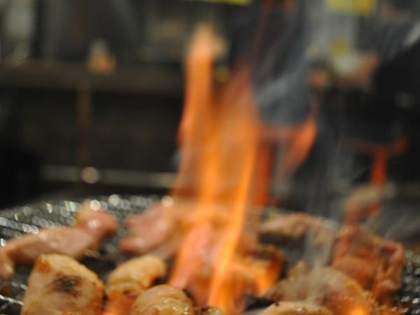 飲食店ホールスタッフ｜シニア歓迎｜未経験者歓迎