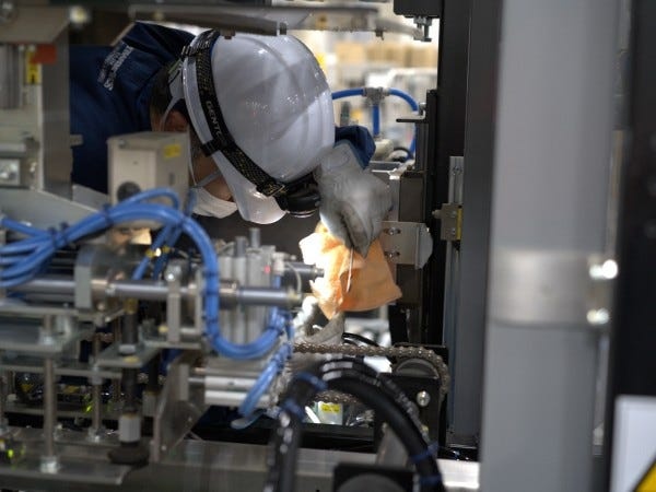 物流設備のメンテナンススタッフ（未経験歓迎）