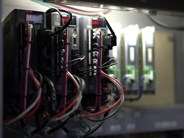 物流設備のメンテナンススタッフ（未経験歓迎）